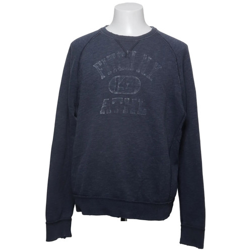 Abercrombie fitch - &,