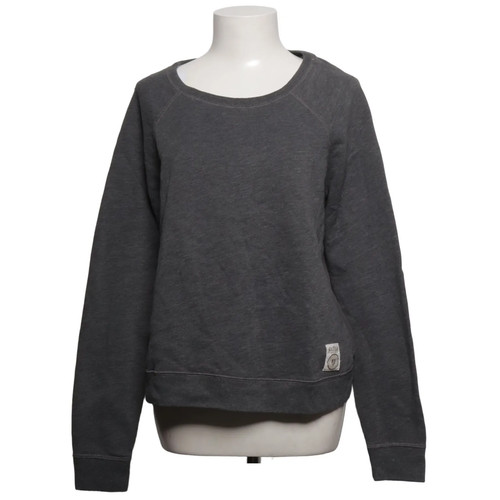 Abercrombie fitch - &,